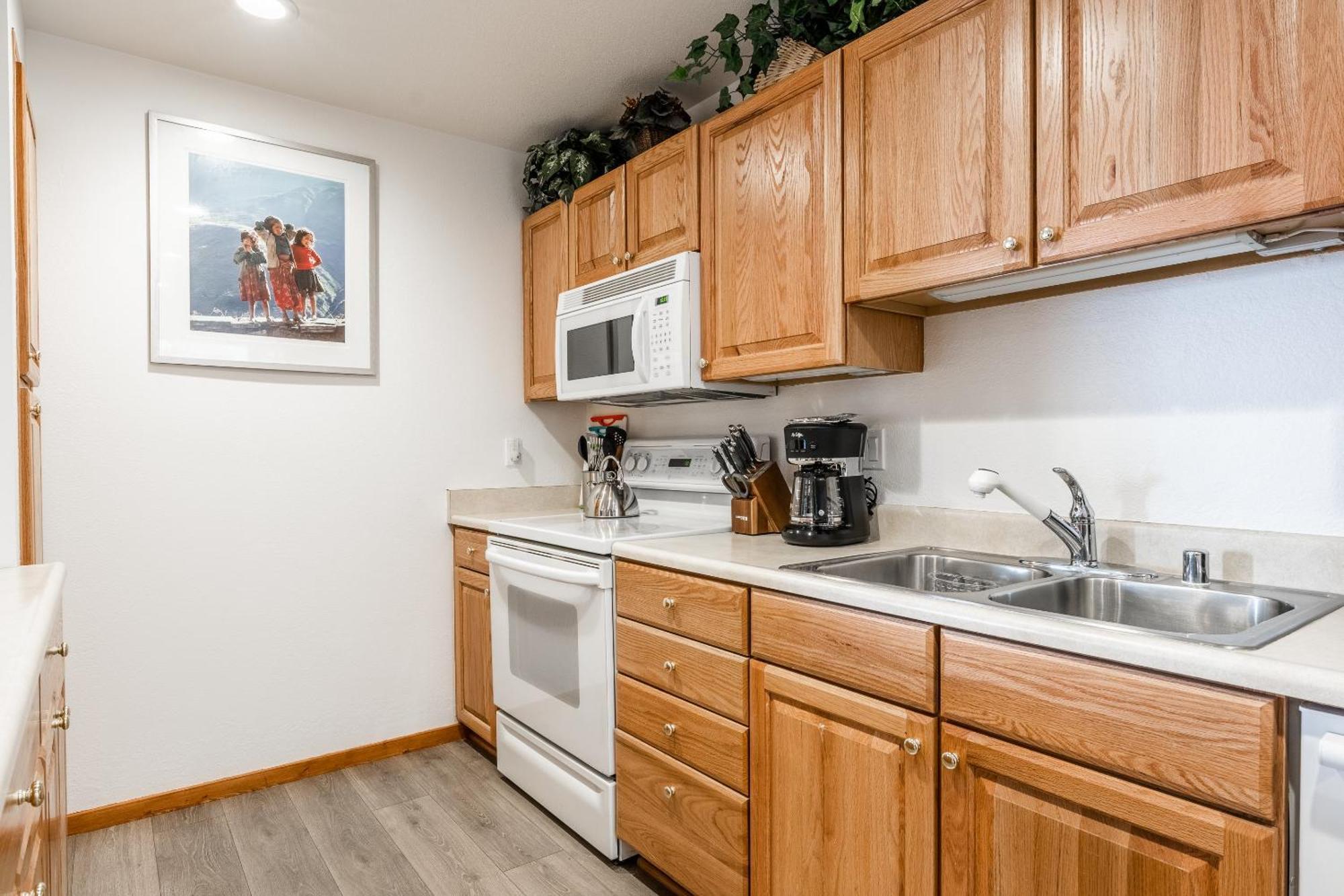 Hidden Valley Village #103 Nicely Updated 1 Bedroom 1 Bathroom Condo Short 10 Min Walk From Village ماموث لاكيس الغرفة الصورة